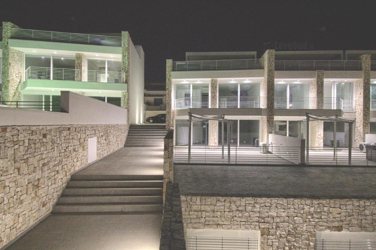 Jacuzzi Holiday Homes By Lovesud Santa Maria di Leuca Kültér fotó