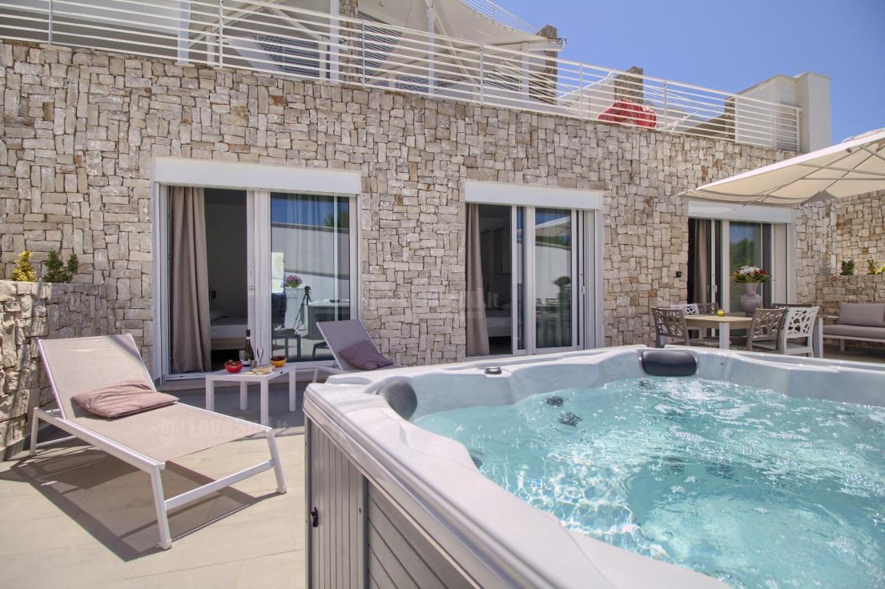 Jacuzzi Holiday Homes By Lovesud Santa Maria di Leuca Kültér fotó